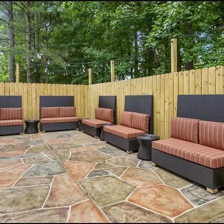 Comfort Inn & Suites Peachtree Corners Норкрос Екстериор снимка