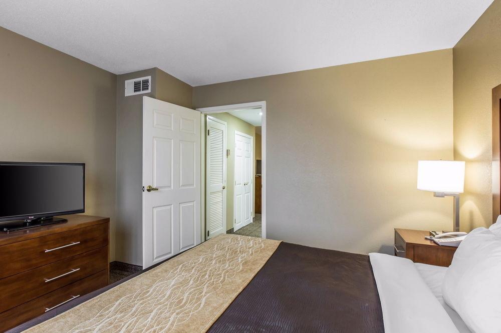 Comfort Inn & Suites Peachtree Corners Норкрос Екстериор снимка
