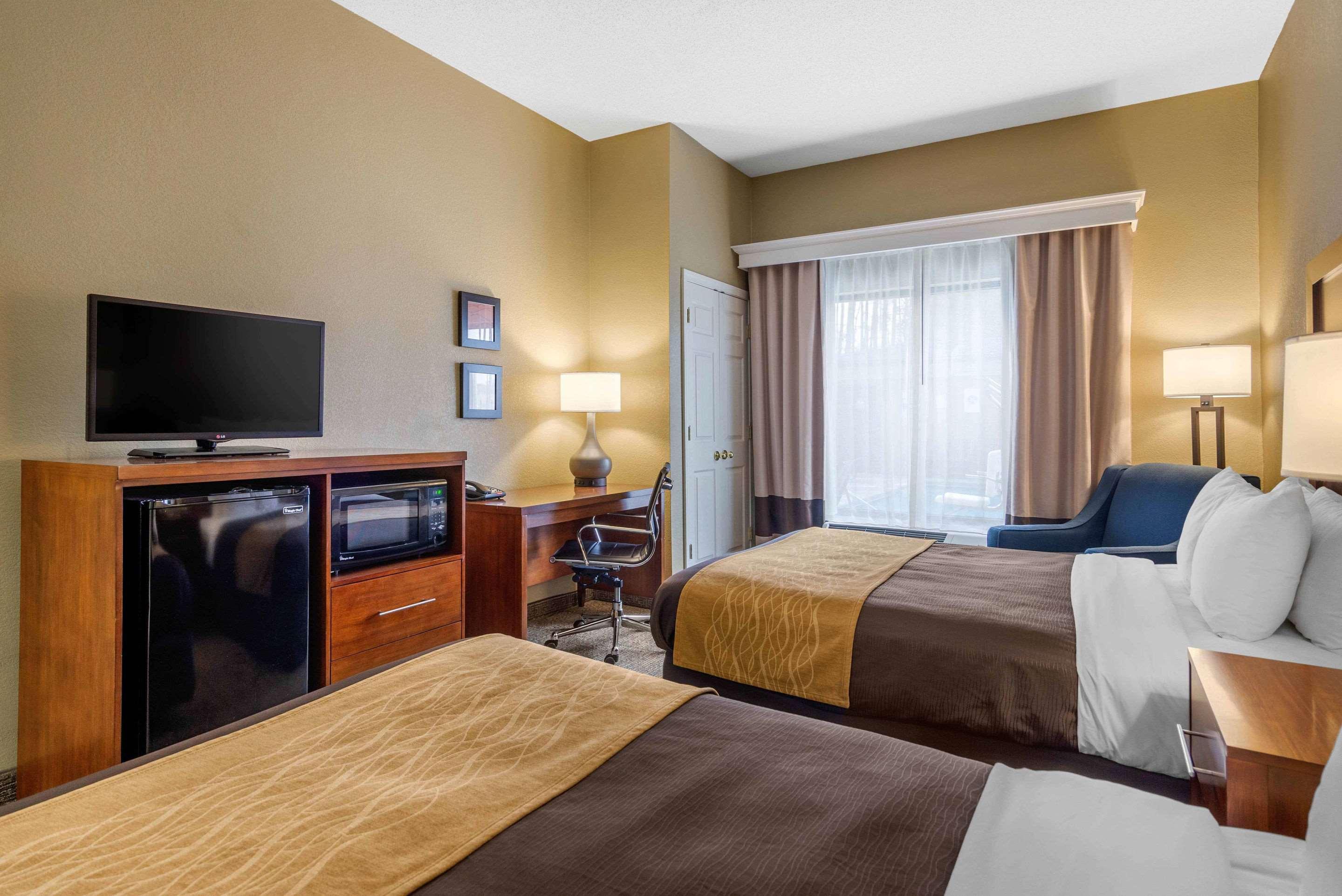Comfort Inn & Suites Peachtree Corners Норкрос Екстериор снимка