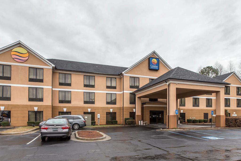 Comfort Inn & Suites Peachtree Corners Норкрос Екстериор снимка