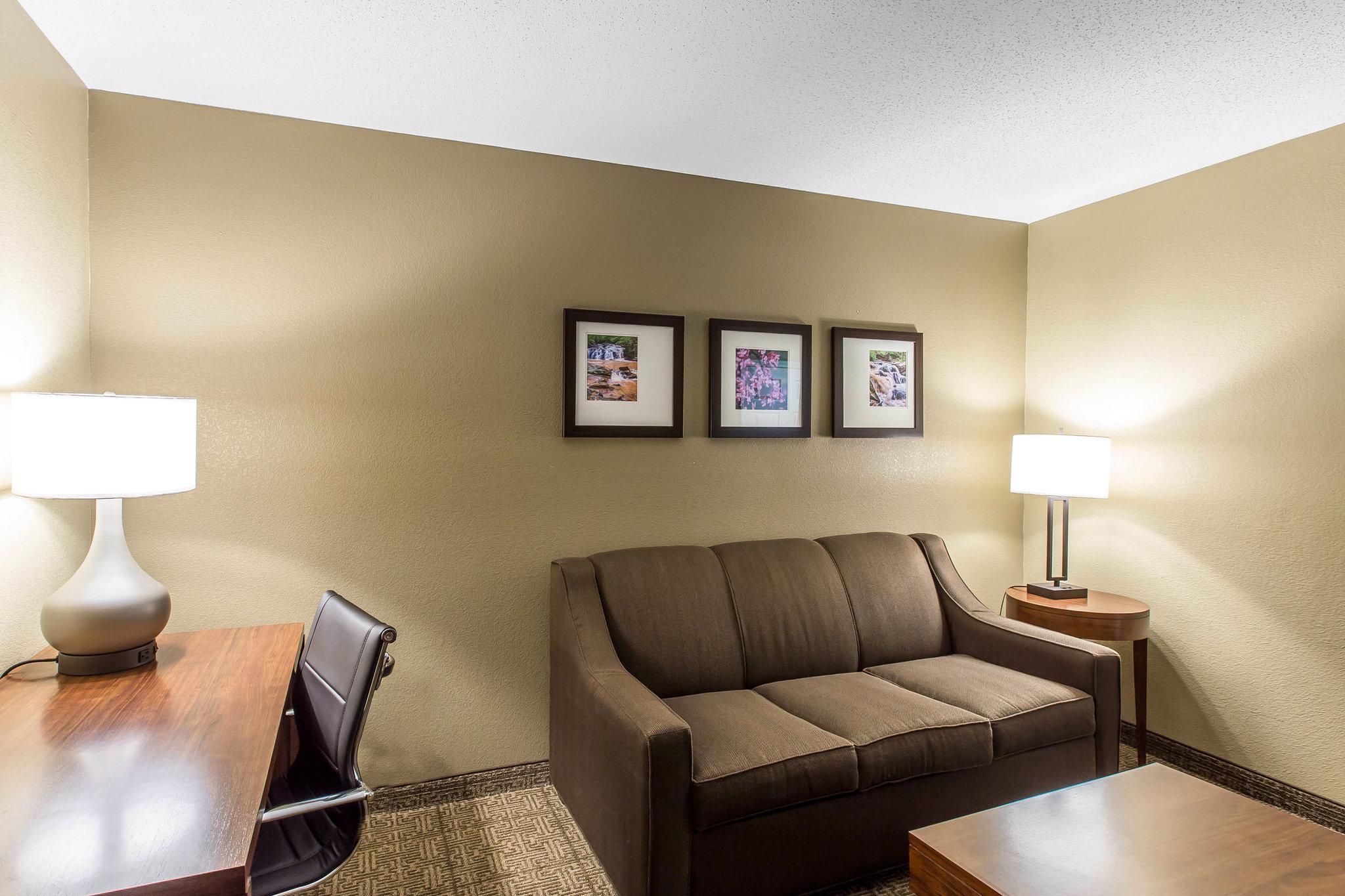 Comfort Inn & Suites Peachtree Corners Норкрос Екстериор снимка