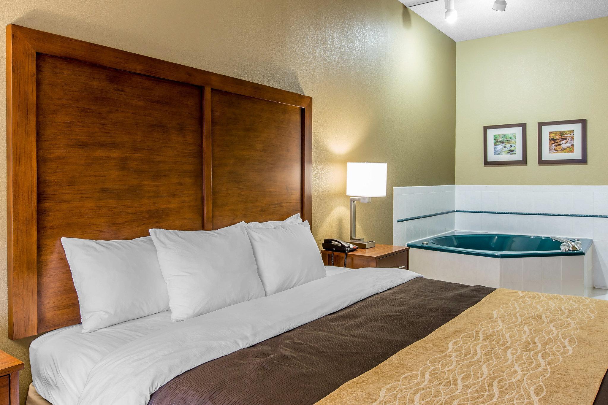Comfort Inn & Suites Peachtree Corners Норкрос Екстериор снимка