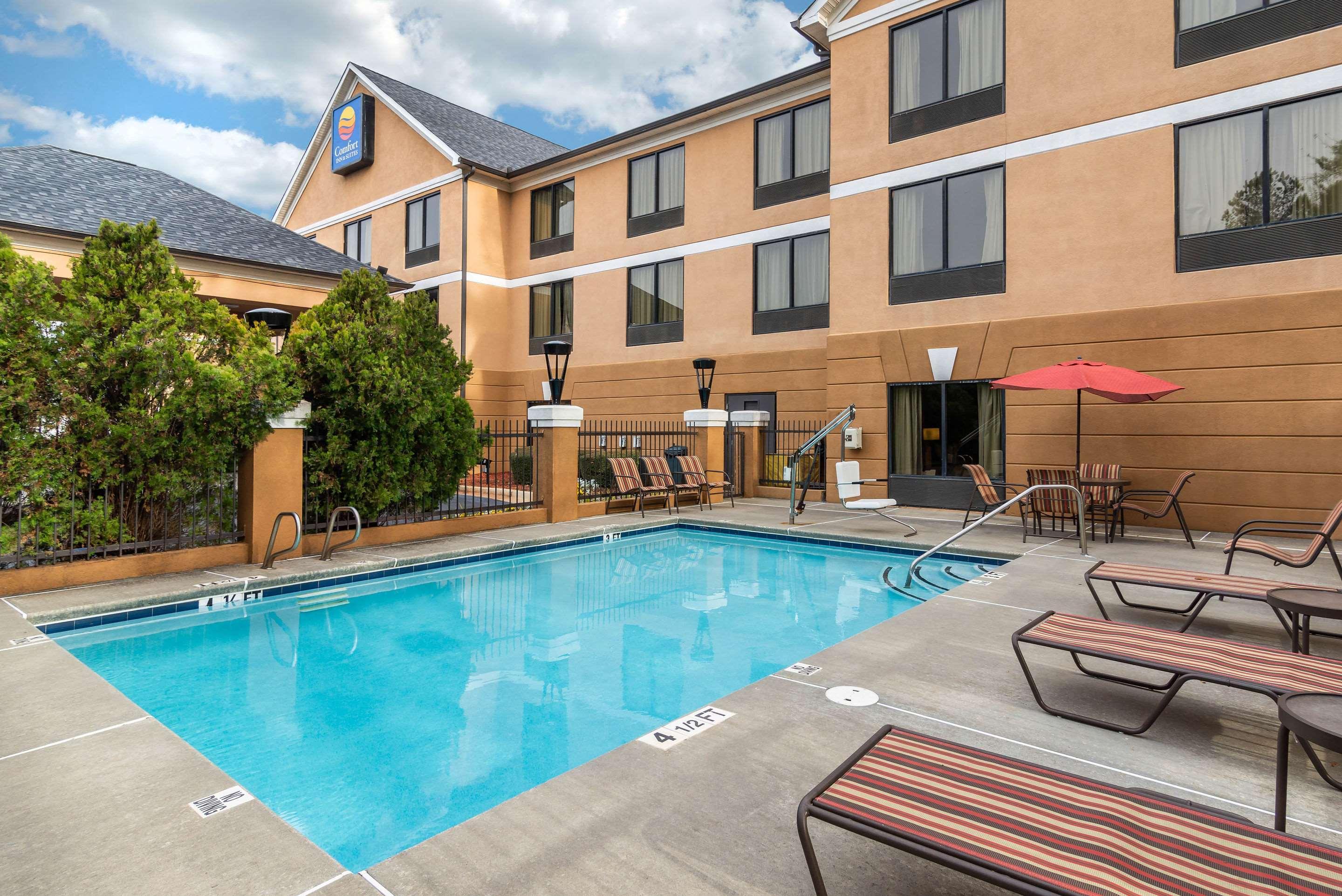 Comfort Inn & Suites Peachtree Corners Норкрос Екстериор снимка