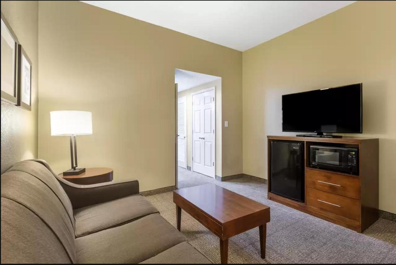 Comfort Inn & Suites Peachtree Corners Норкрос Екстериор снимка