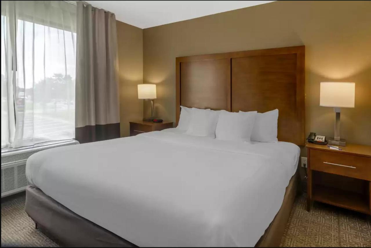 Comfort Inn & Suites Peachtree Corners Норкрос Екстериор снимка